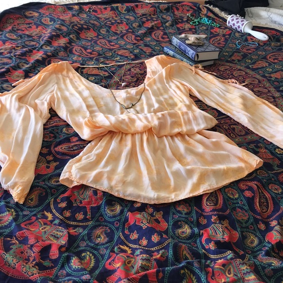 Boho chic tie-dye shit - Picture 2 of 6